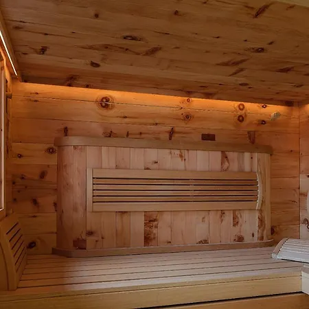 Chalet Molterer, Ski-in Ski-out & Sauna Holiday home
