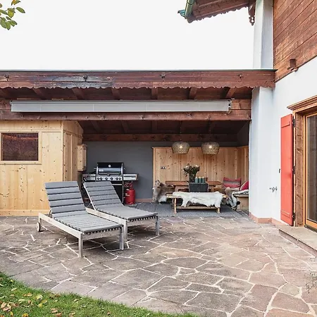 Chalet Molterer, Ski-in Ski-out & Sauna Holiday home Kitzbuhel
