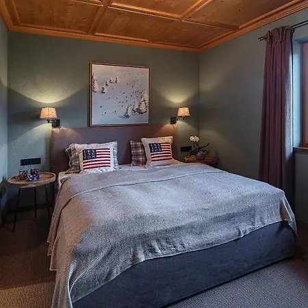Chalet Molterer, Ski-in Ski-out & Sauna Holiday home