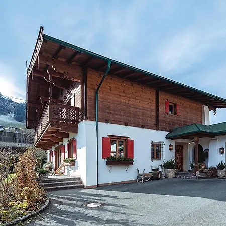 Chalet Molterer, Ski-in Ski-out & Sauna Holiday home *